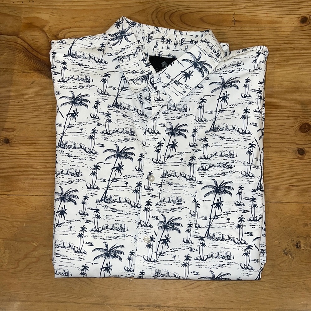 Shouthouse (Kohl’s) Tropical Button Down